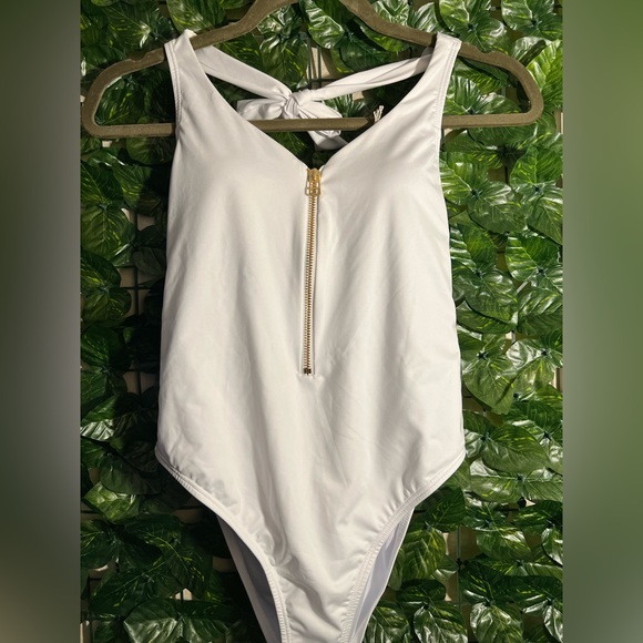 White One Piece with Gold Zipper - The Santorini - Picture 4 of 9